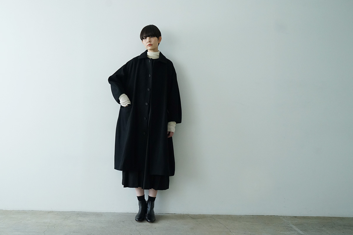Mochi モチ linen v-neck dress [sand] フレンチリネンVネックドレス