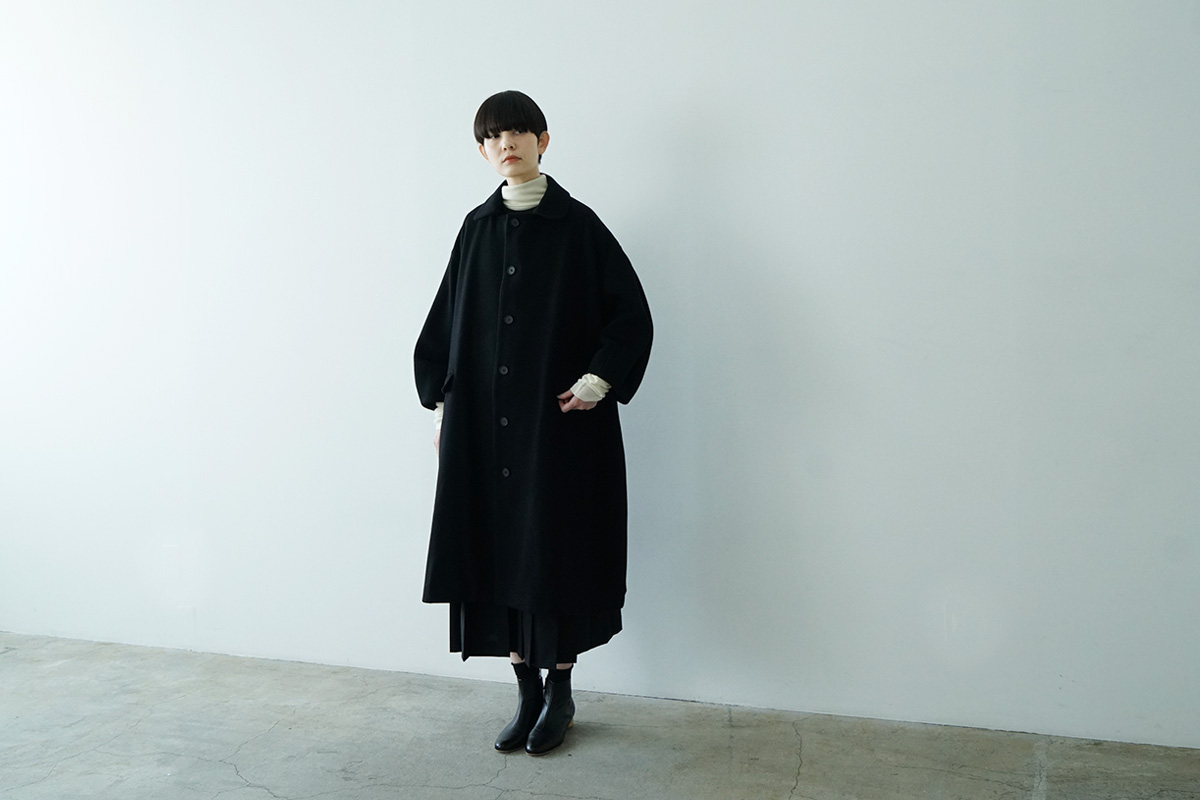 Mochi モチ linen v-neck dress [sand] フレンチリネンVネックドレス