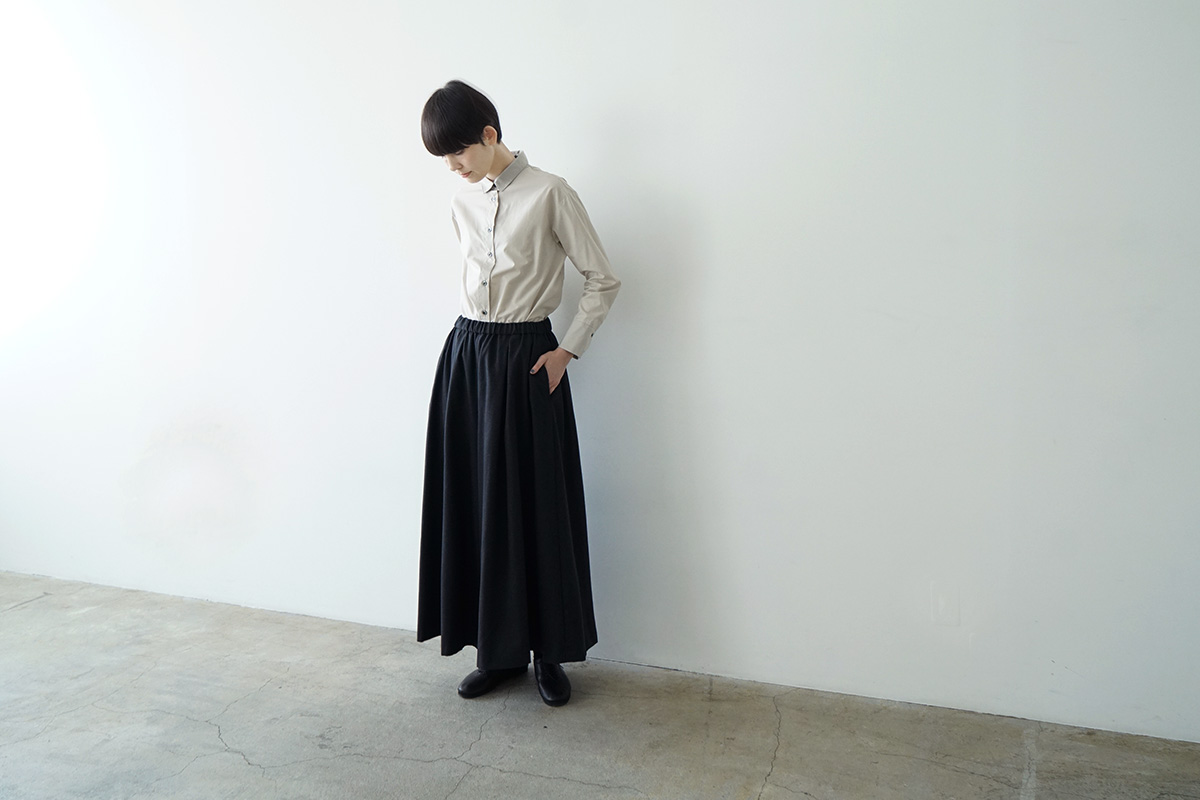 Mochi モチ linen v-neck dress [black] フレンチリネンVネックドレス