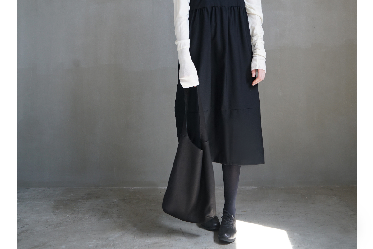 Mochi モチ tall shoulderbag [black/ma-pro-30] 鹿革 ショルダーバッグ 
