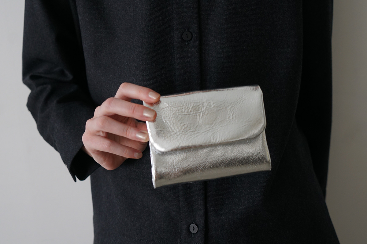 Mochi モチ trifold wallet[ma-pro-28/silver]鹿革 3つ折り財布
