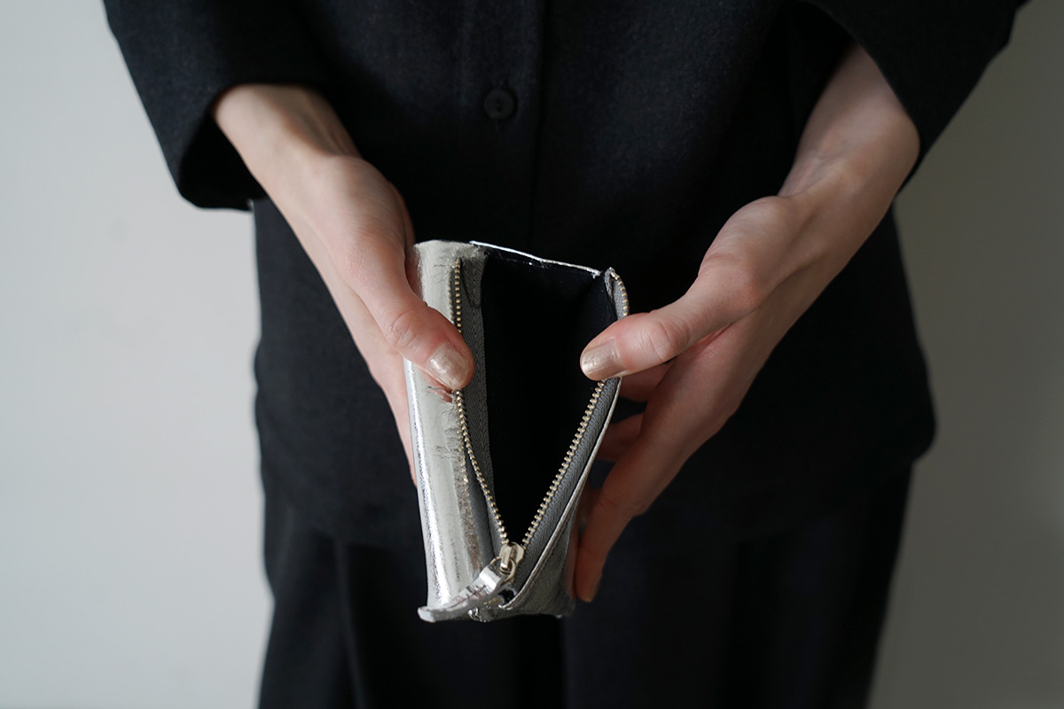 Mochi モチ trifold wallet[ma-pro-28/silver]鹿革 3つ折り財布