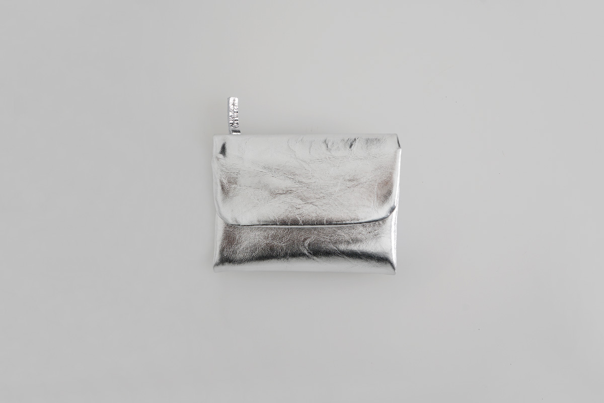 Mochi モチ trifold wallet[ma-pro-28/silver]鹿革 3つ折り財布