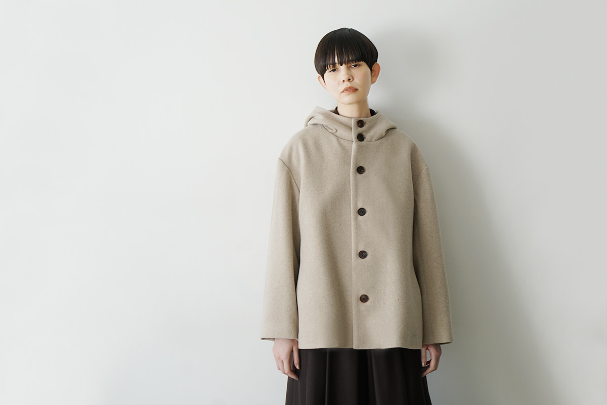 Mochiモチhooded short coat