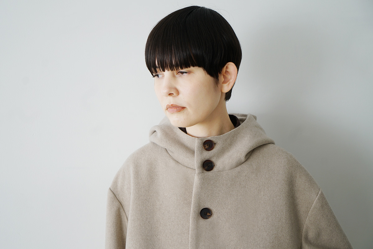 Mochiモチhooded short coat