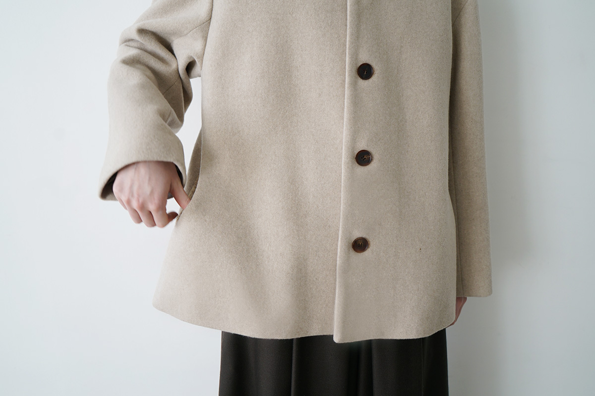 Mochiモチhooded short coat