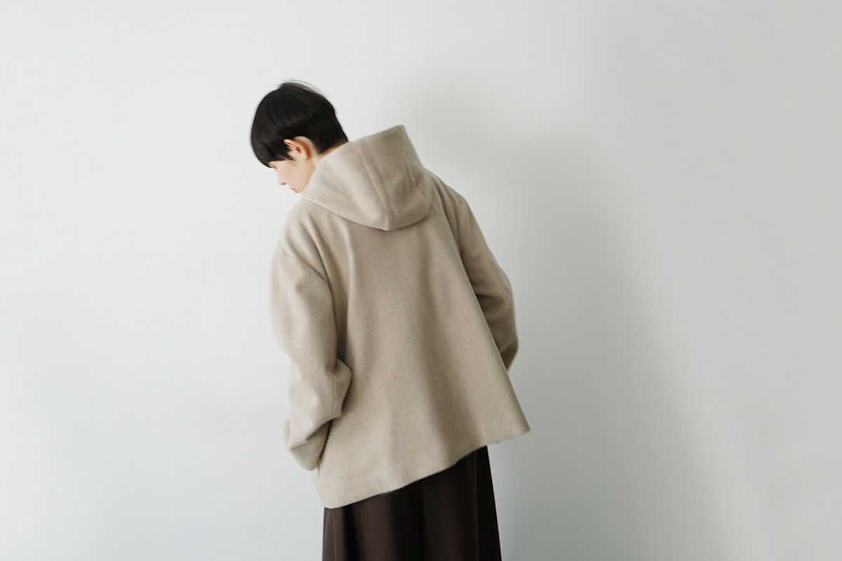 Mochiモチhooded short coat