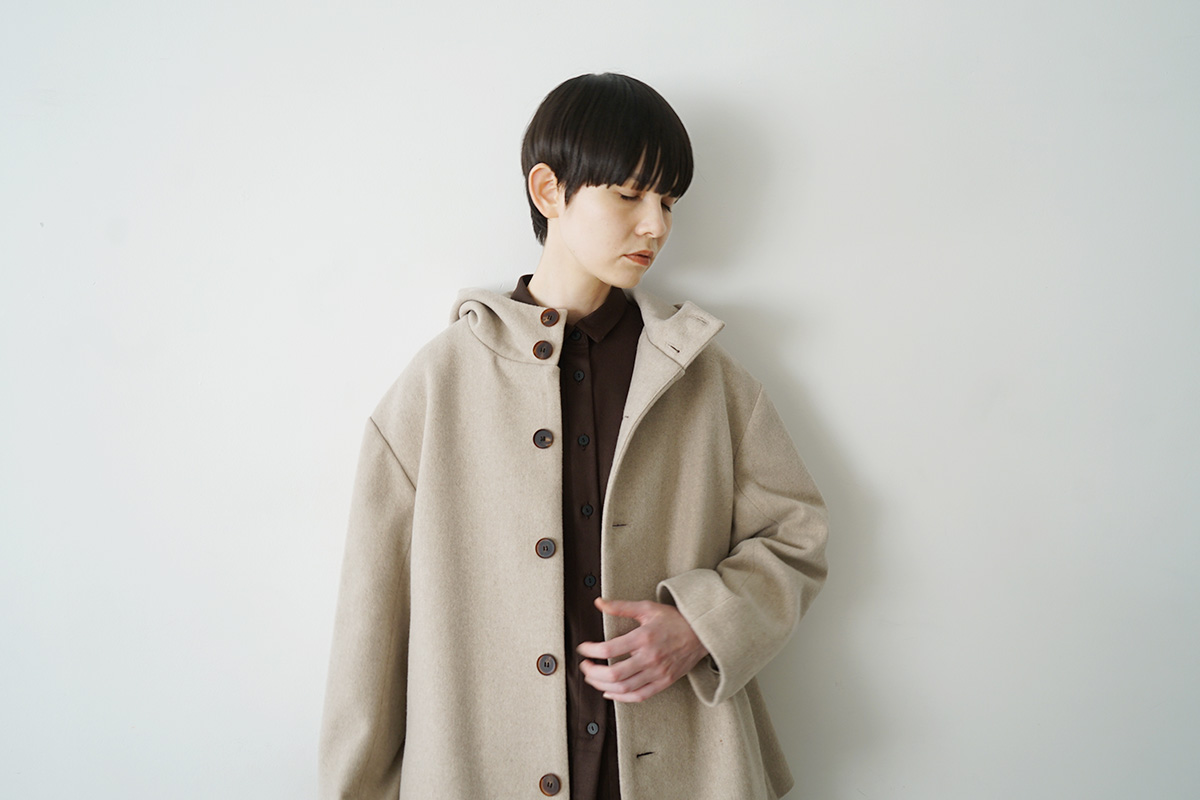 Mochiモチhooded short coat