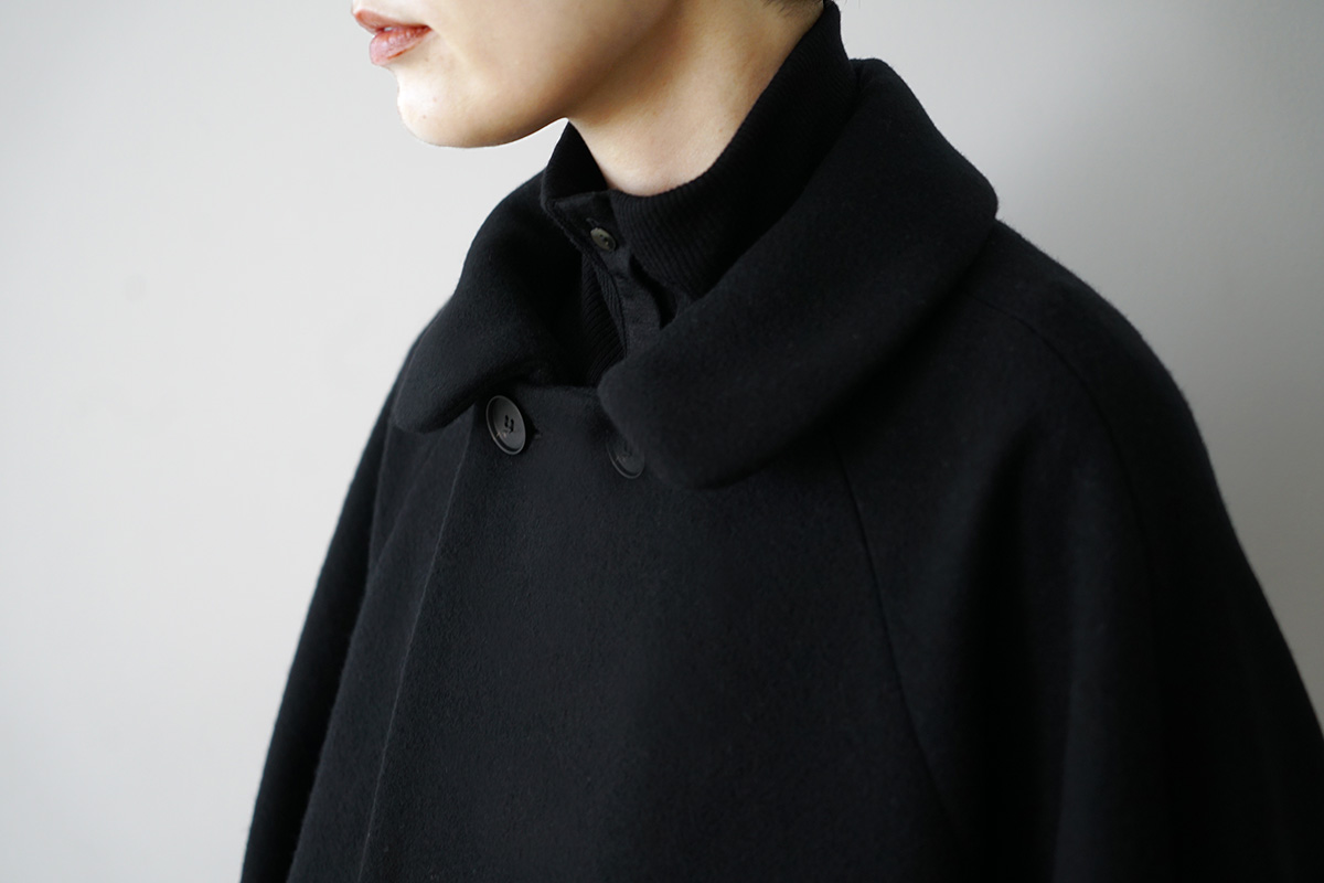 Mochi モチ Palm maison Mochi モチ padded collar coat