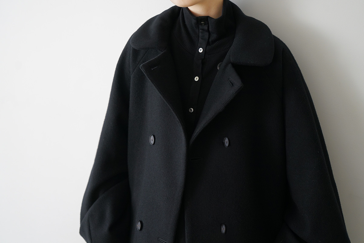 Mochi モチ Palm maison Mochi モチ padded collar coat