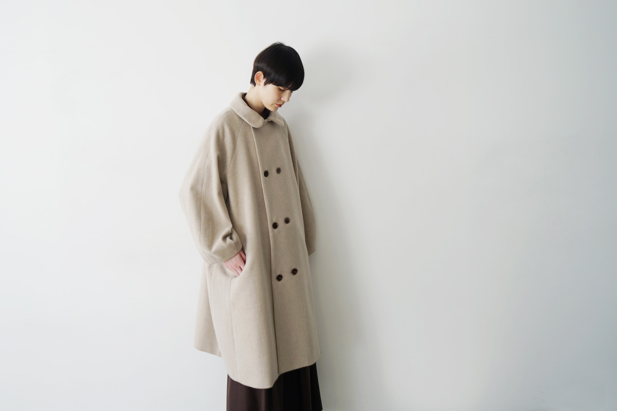 Mochi モチ Palm maison Mochi モチ padded collar coat