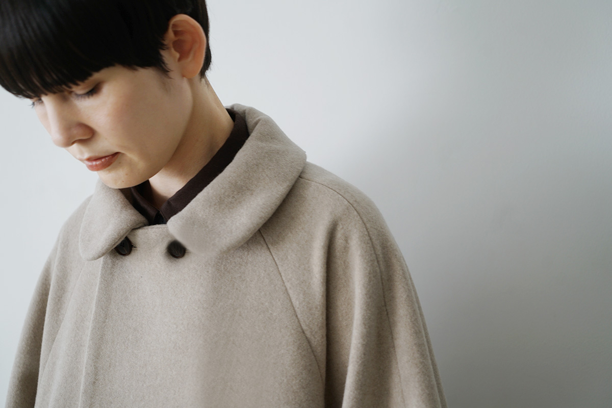 Mochi モチ Palm maison Mochi モチ padded collar coat