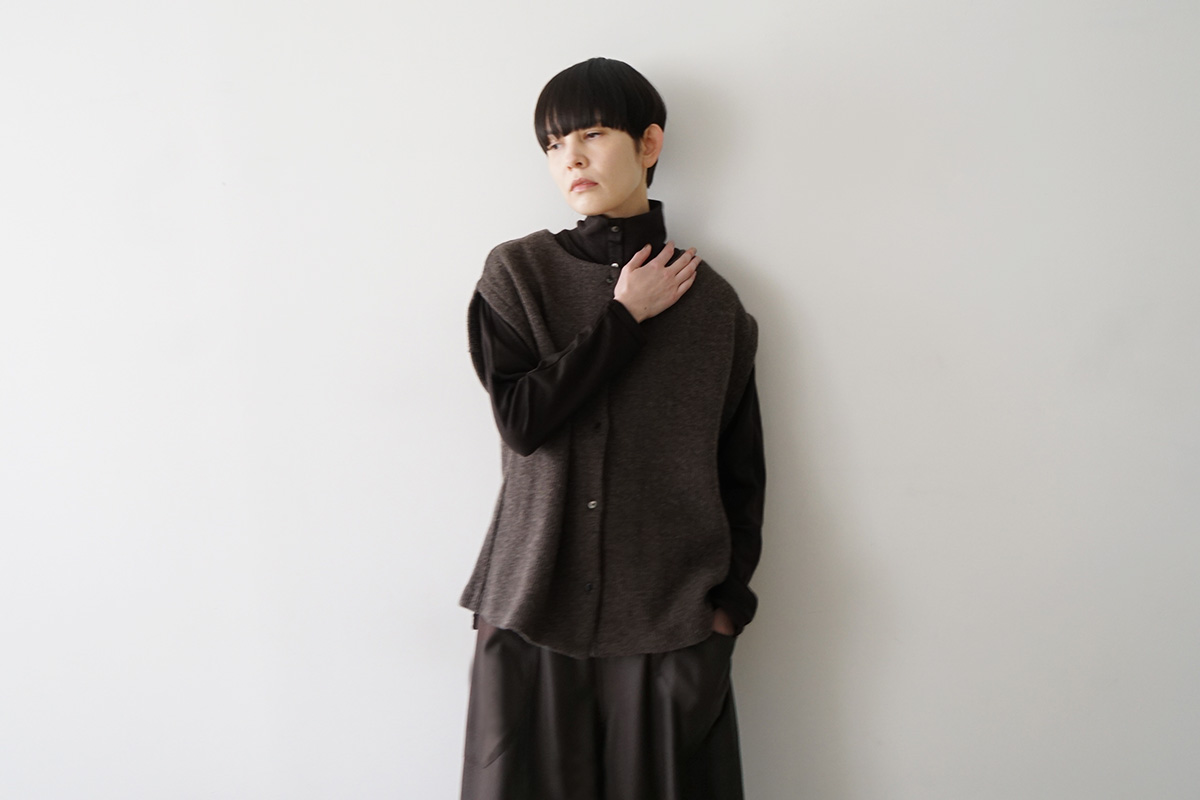 Mochiモチlib knit vest [ma26kn-02/dark mocha]