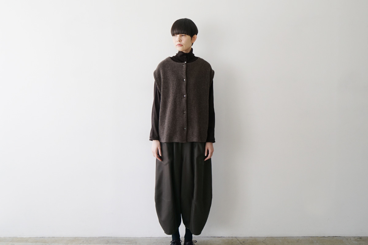 Mochiモチlib knit vest [ma26kn-02/dark mocha]