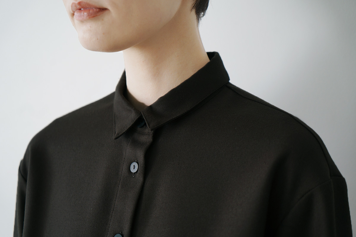 Mochiモチdouble slit shirt [dark mocha/ma25-b-01] 