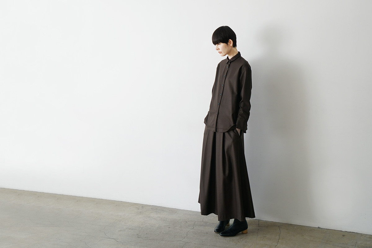 Mochiモチdouble slit shirt [dark mocha/ma25-b-01] 