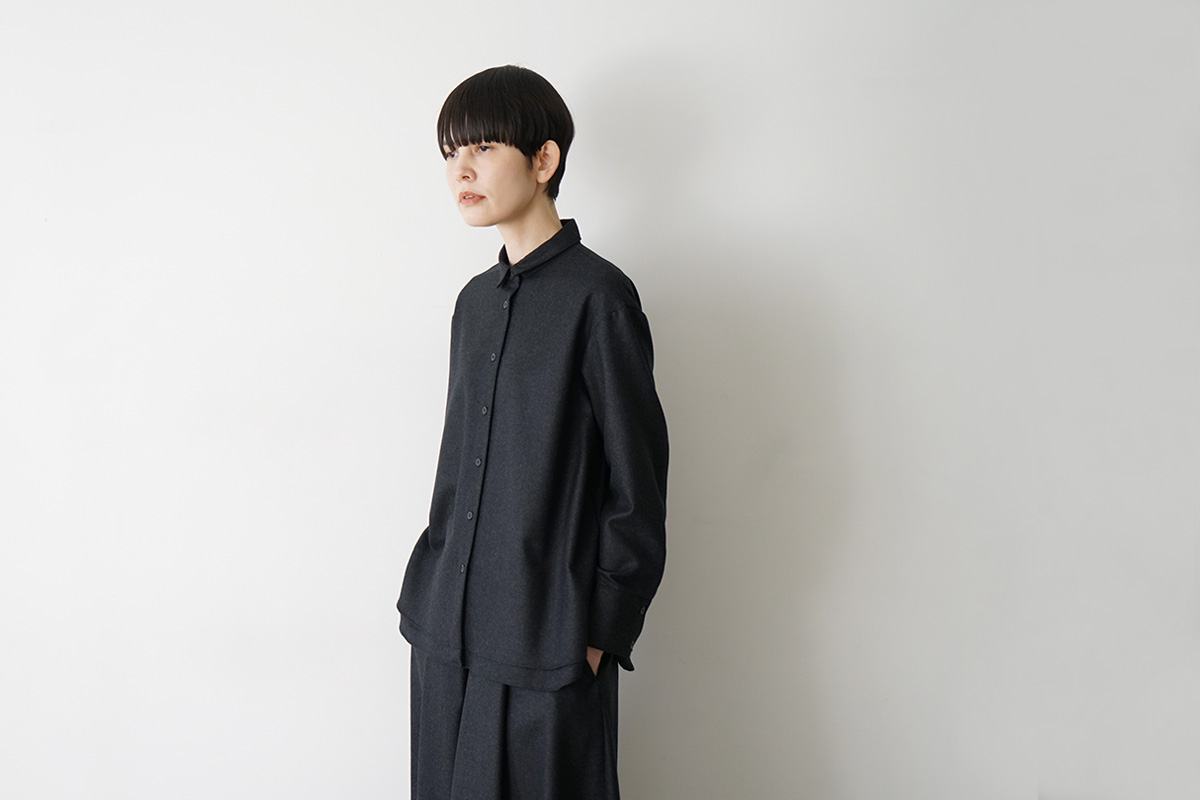 Mochiモチdouble slit shirt [dark gray/ma25-b-01]