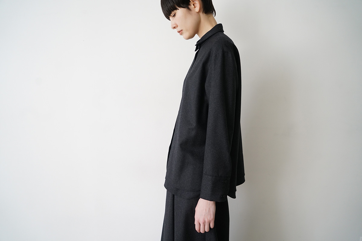 Mochiモチdouble slit shirt [dark gray/ma25-b-01]