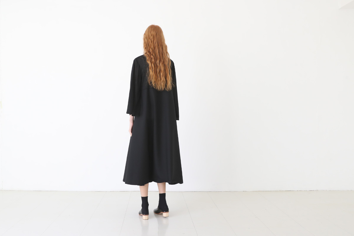 Mochi flare sleeve dress [ms23-op-04/black]