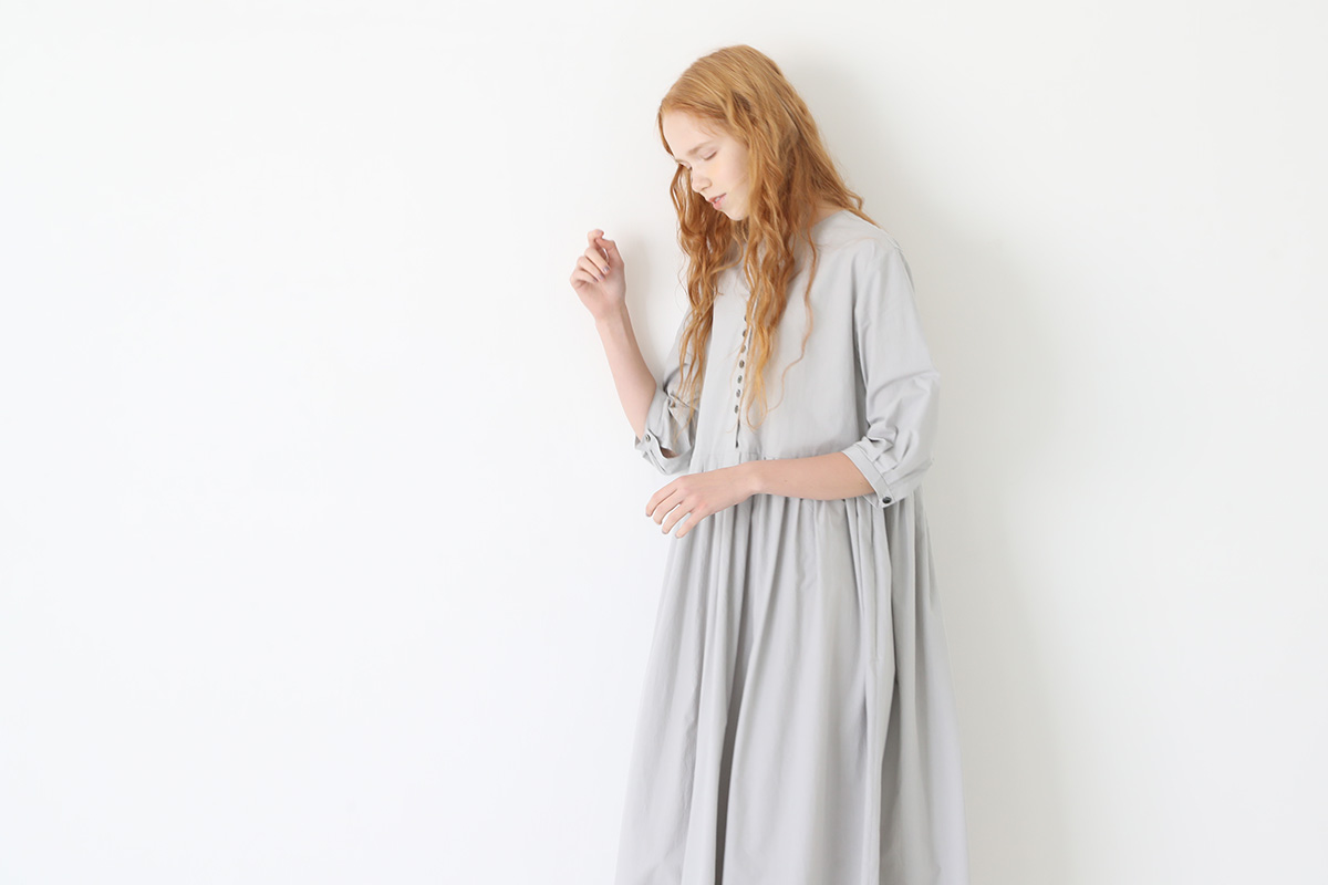 Mochi button dress [ms23-op-05/silver]