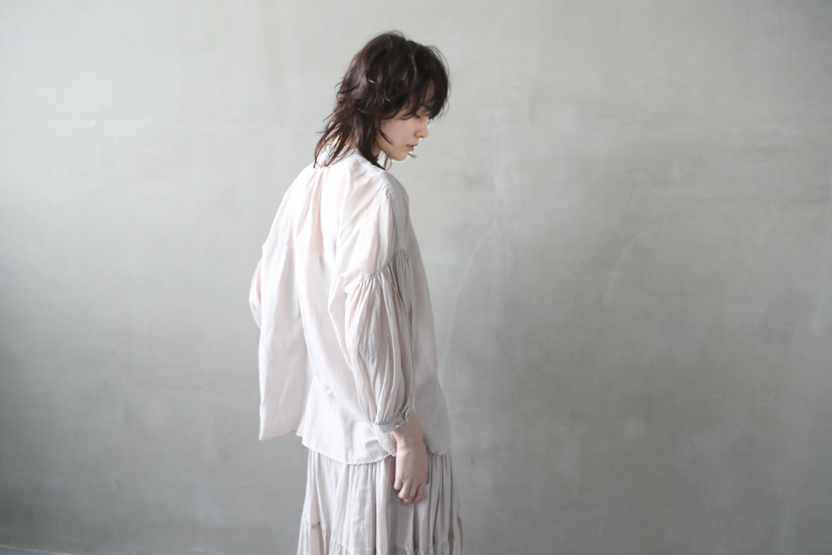 suzuki takayuki スズキタカユキ puff-sleeve blouse [S231-08/ice grey]