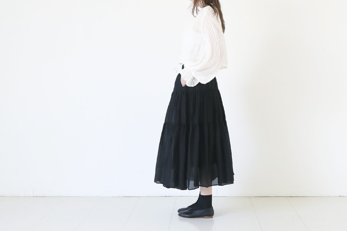 新品・未使用品　suzukitakayuki   tiered skirt