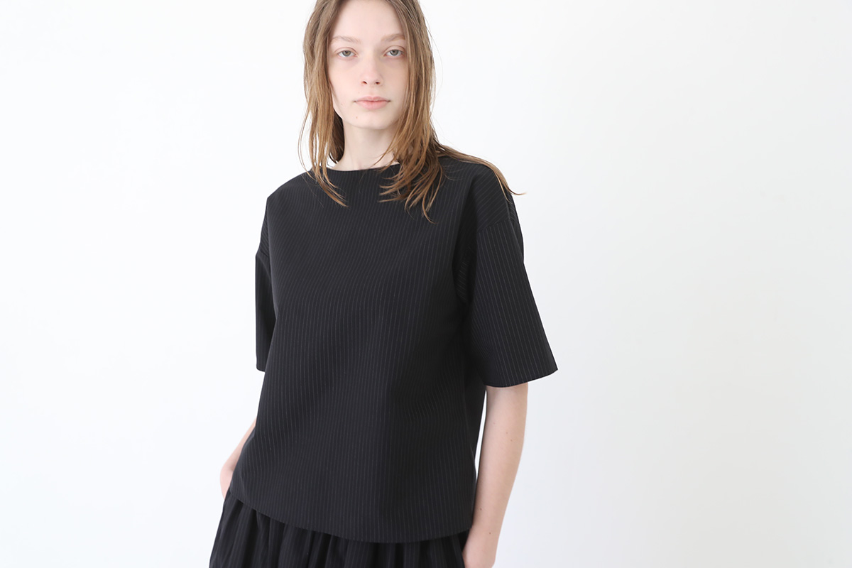 Mochi モチ t-blouse [black×striped]