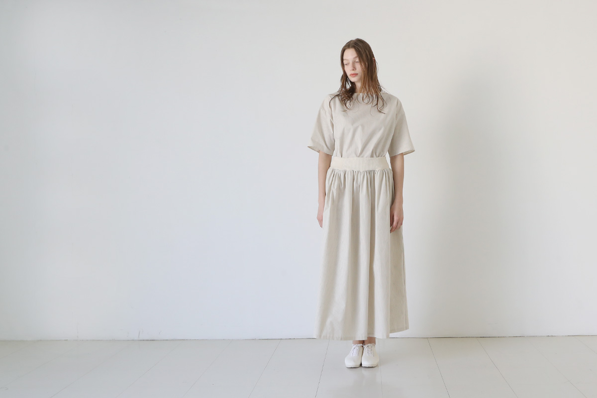 Mochi モチ long skirt [ecru×striped]