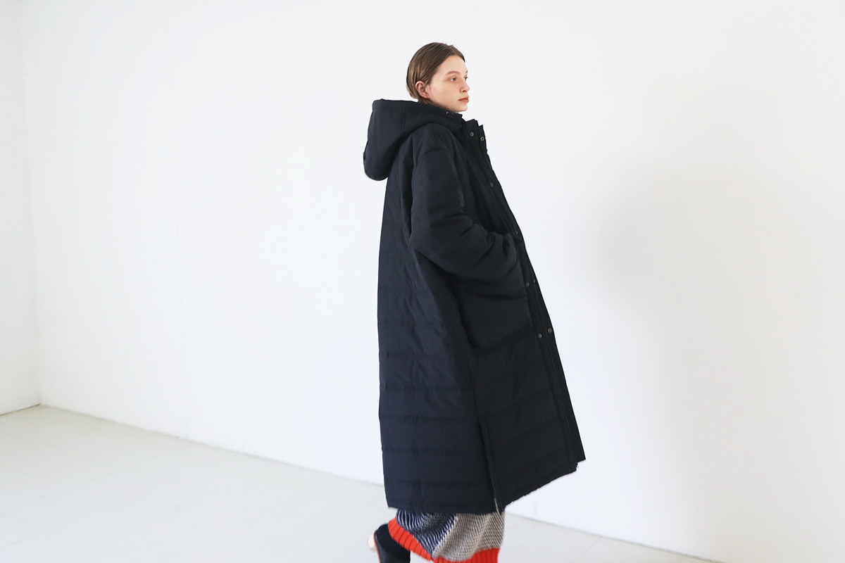 HENRIK VIBSKOV ヘンリックヴィブスコフ LONG DOWN COAT [Caviar]