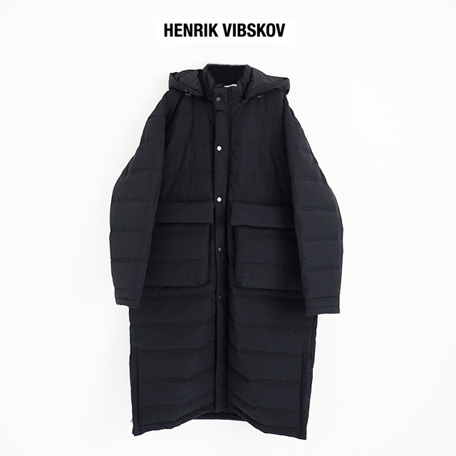 HENRIK VIBSKOV ヘンリックヴィブスコフ LONG DOWN COAT [Caviar]