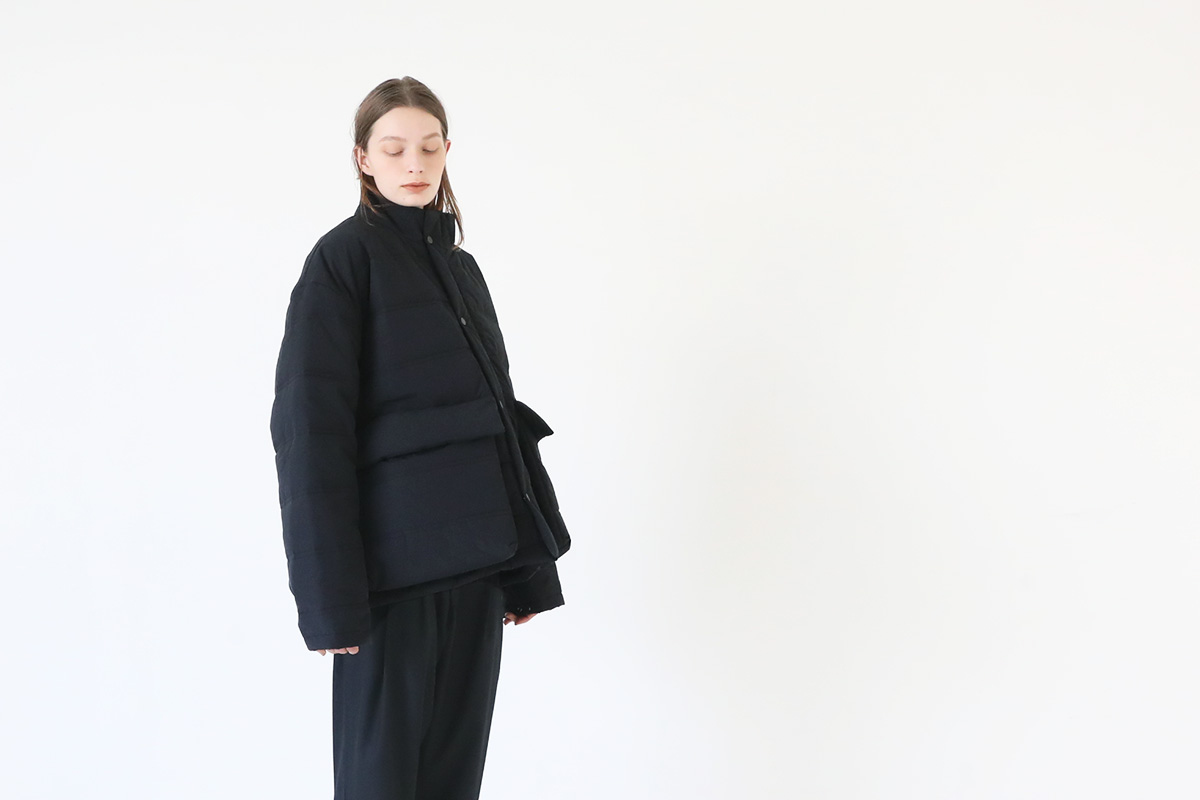 HENRIK VIBSKOV ヘンリックヴィブスコフ SHORT DOWN JACKET [Caviar]