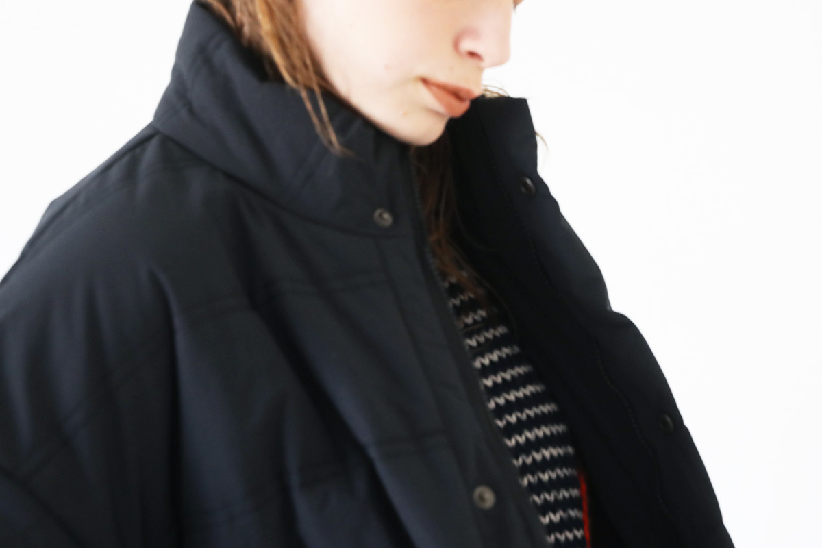 HENRIK VIBSKOV ヘンリックヴィブスコフ SHORT DOWN JACKET [Caviar]