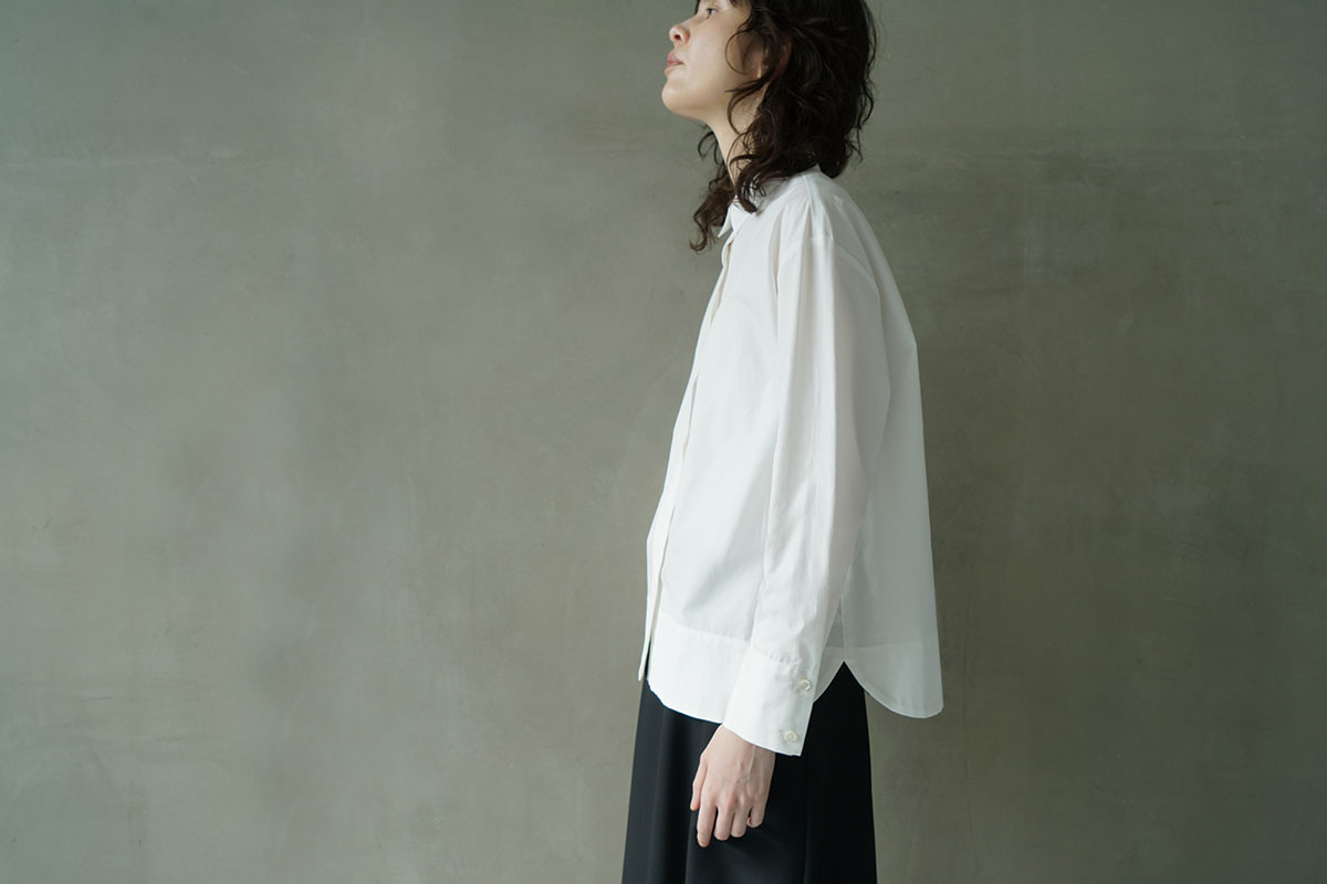 Mochi モチ finx cotton shirt [off white]