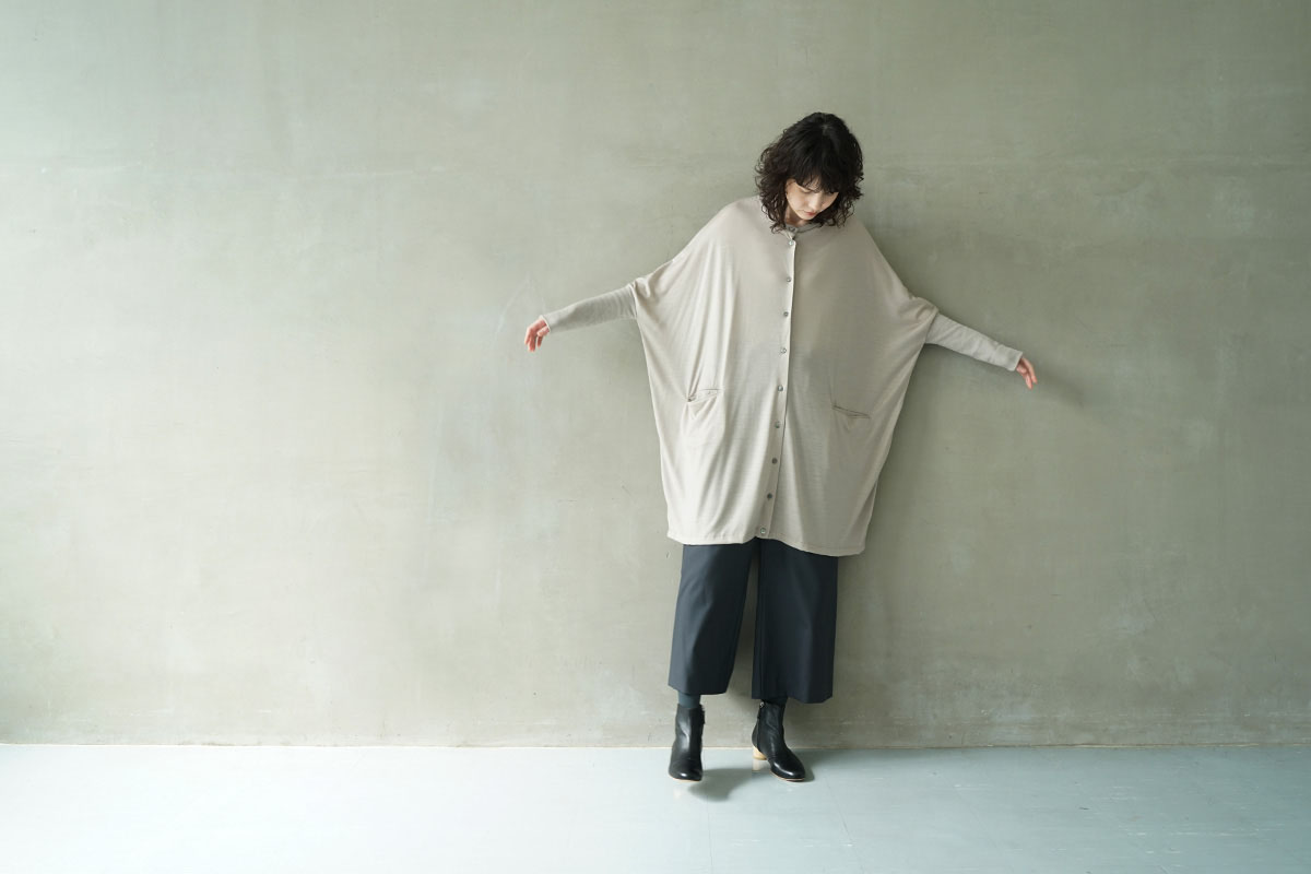 Mochi モチ dolman long knit cardigan [grey beige]
