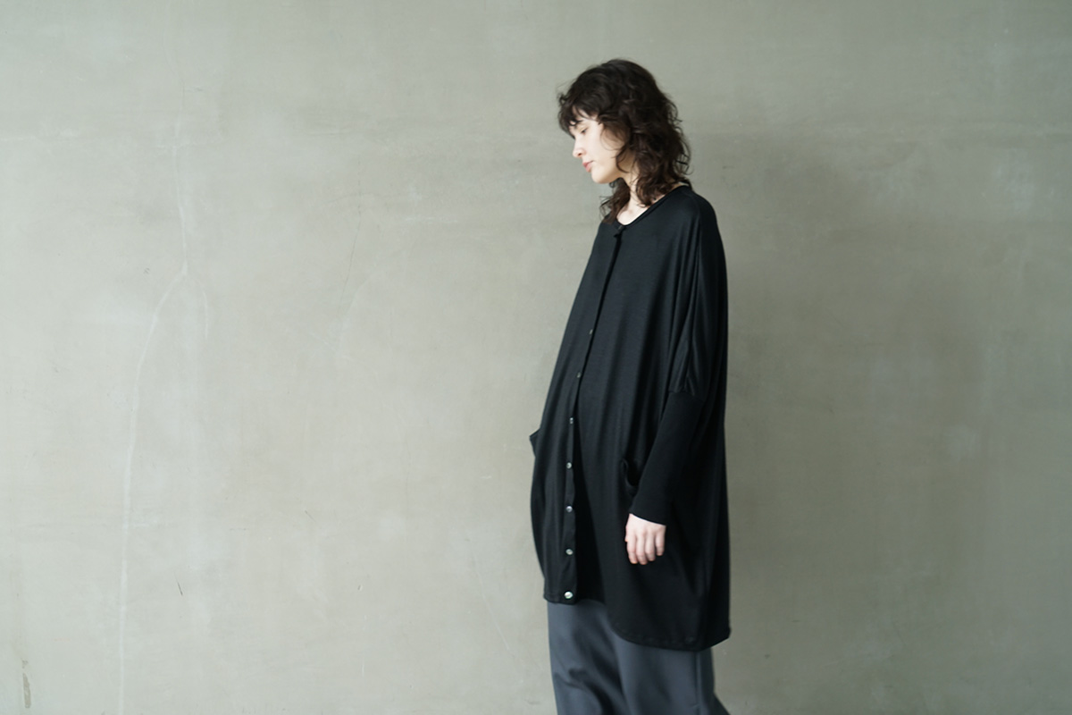 Mochi モチ dolman long knit cardigan [black]