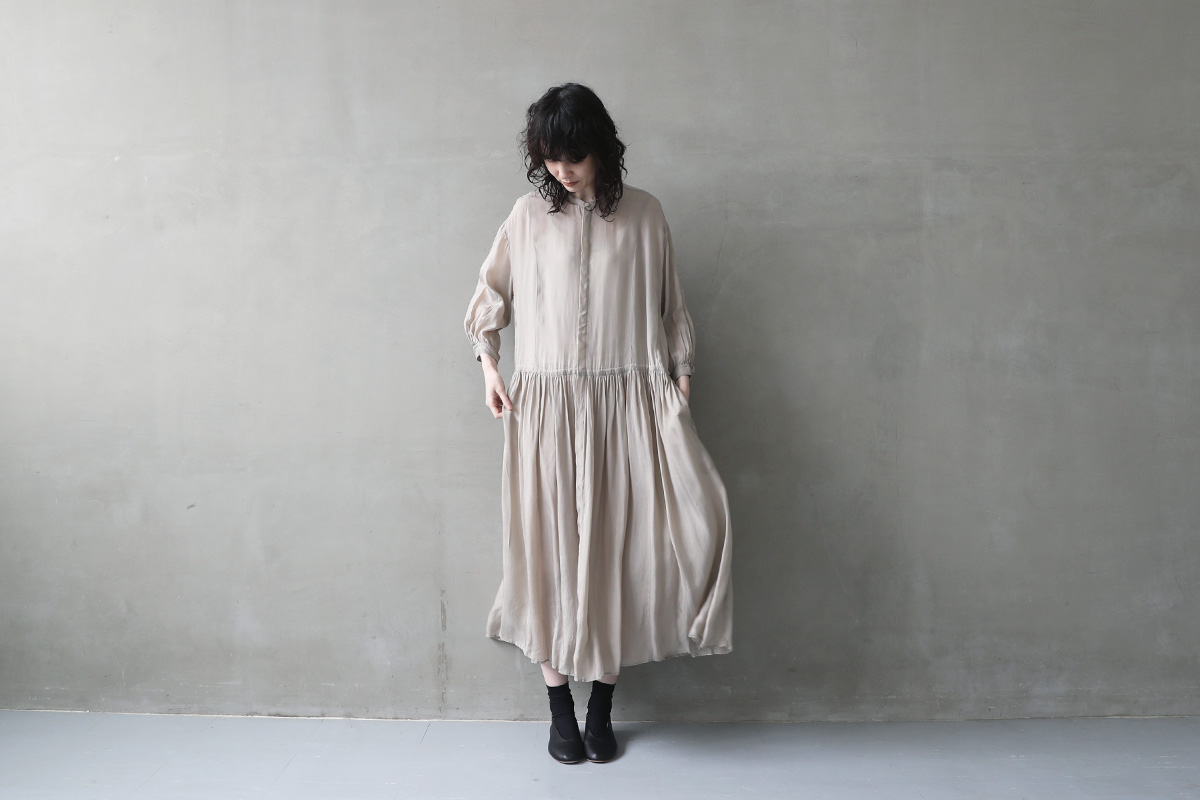 doropped-torso dress/suzuki takayuki