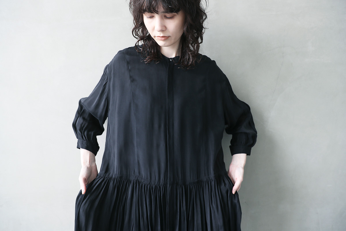 suzuki takayukiスズキタカユキdoropped-torso dress [A241-16/black