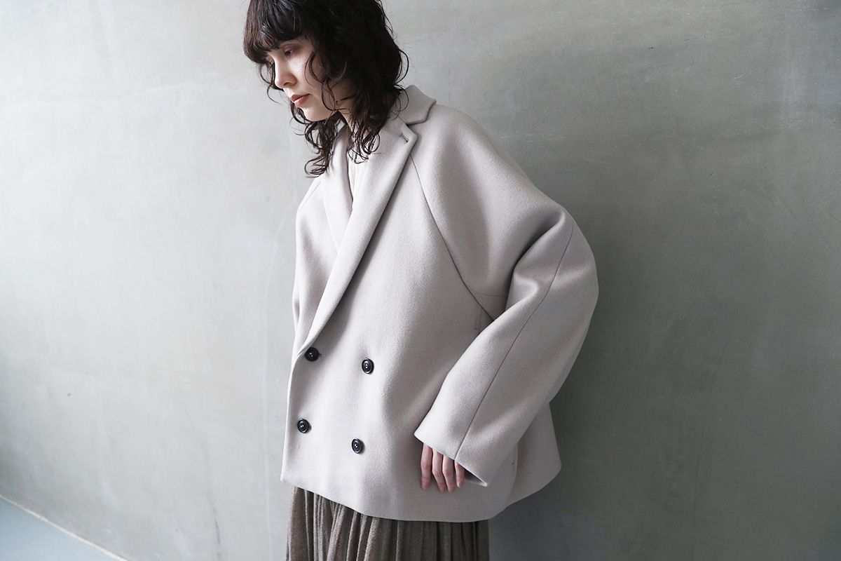 suzuki takayuki スズキタカユキ short coat [A241-22/ice grey]