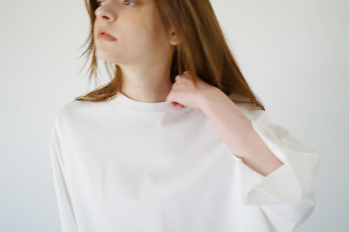 VUy ヴウワイ two slit t-shirt [white×beige] 重ねスリットtシャツ