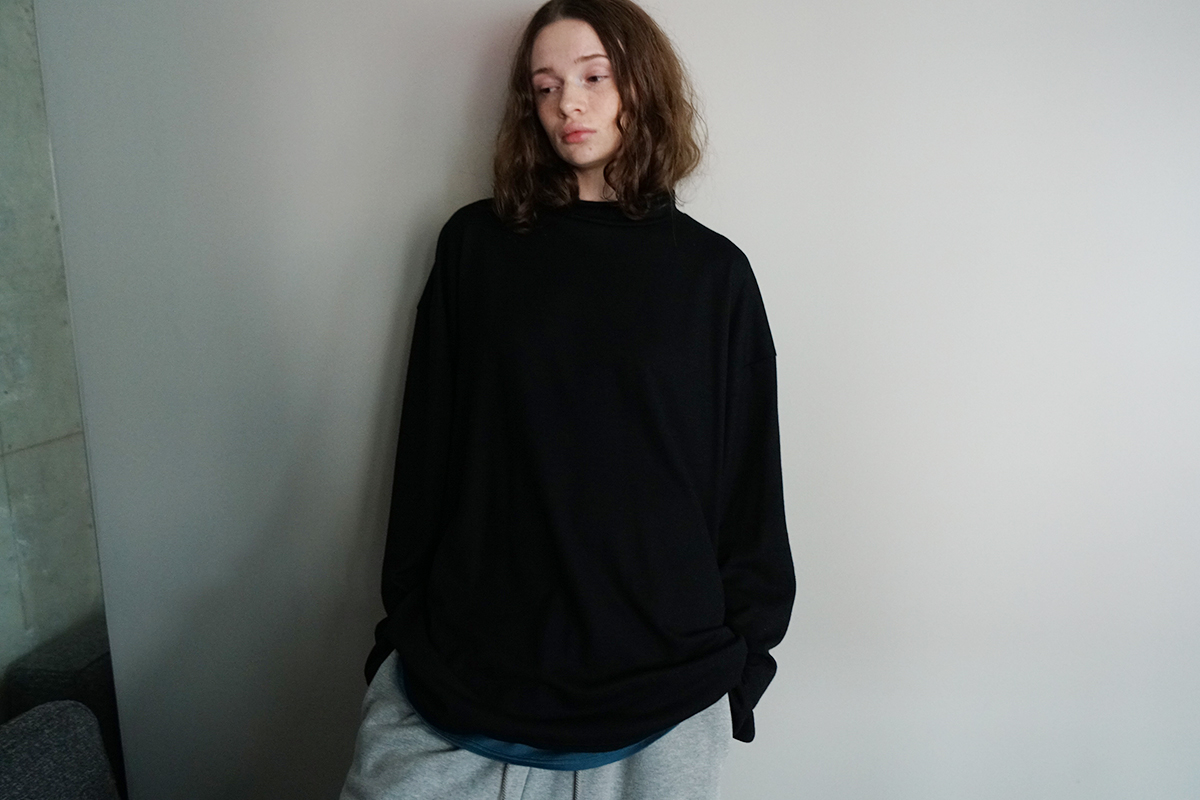 VU ヴウ petite high neck long knit [BLACK×BLUE] vum-kn-02