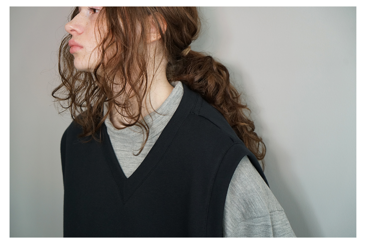 VU ヴウ v vest cottonwool [BLACK] vum-kn01