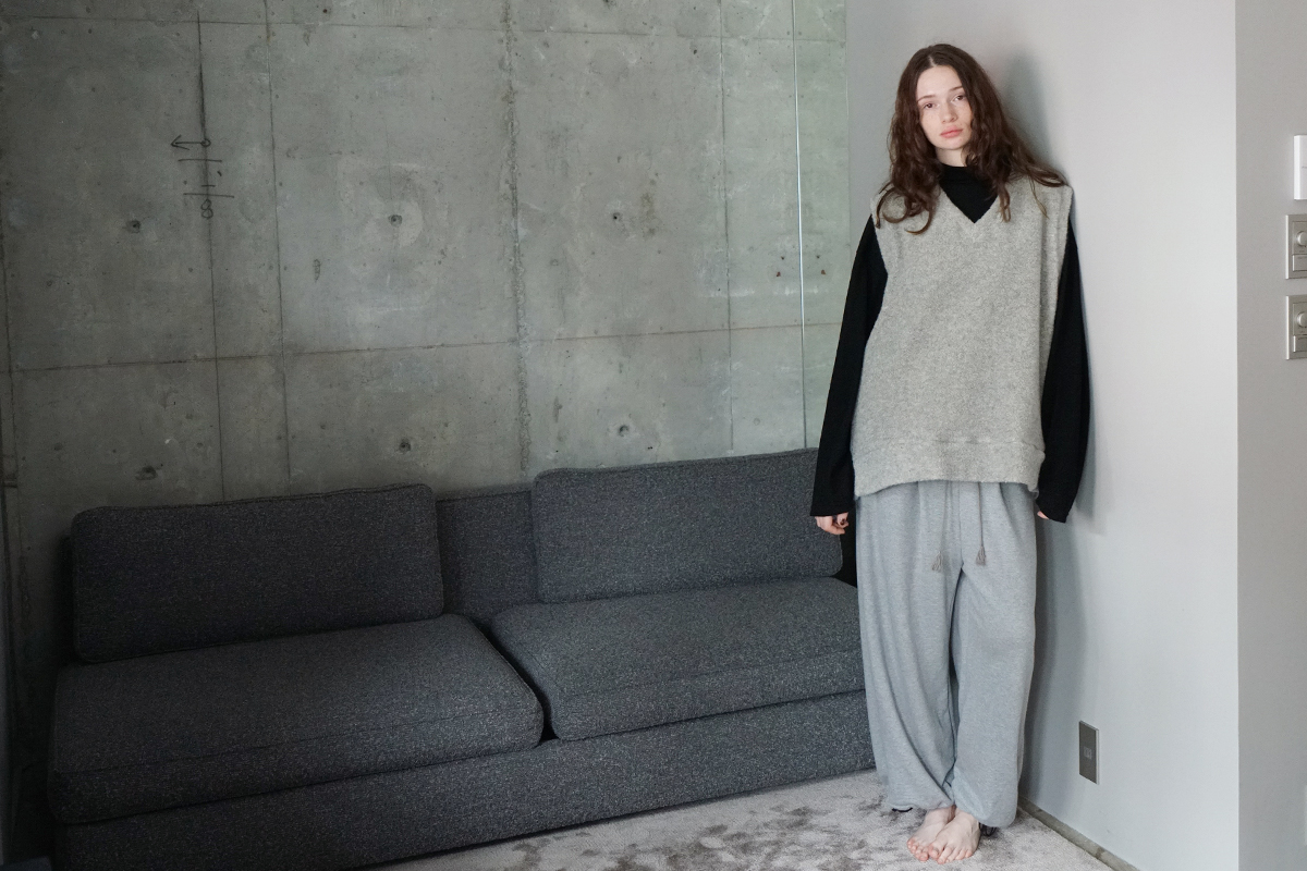 VU ヴウ boa v vest [LIGHT HEATHER GRAY] vum-kn01