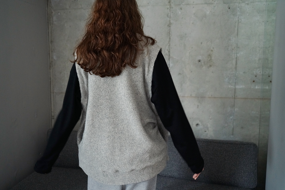 VU ヴウ boa v vest [LIGHT HEATHER GRAY] vum-kn01