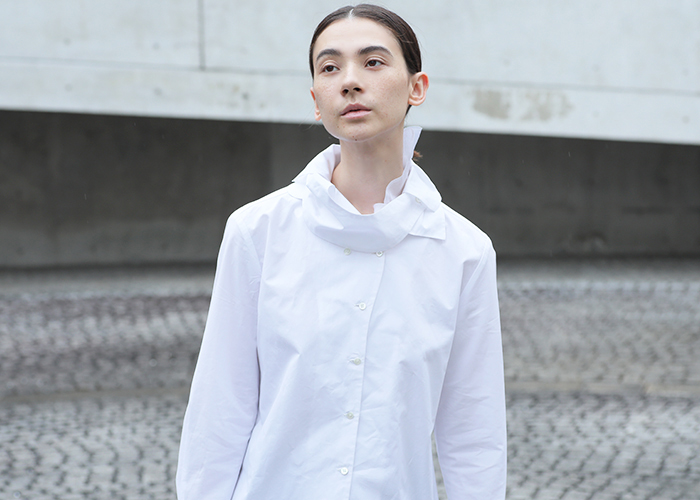 AKIKOAOKI flower collar blouse[AA18AW-SH02/WH]