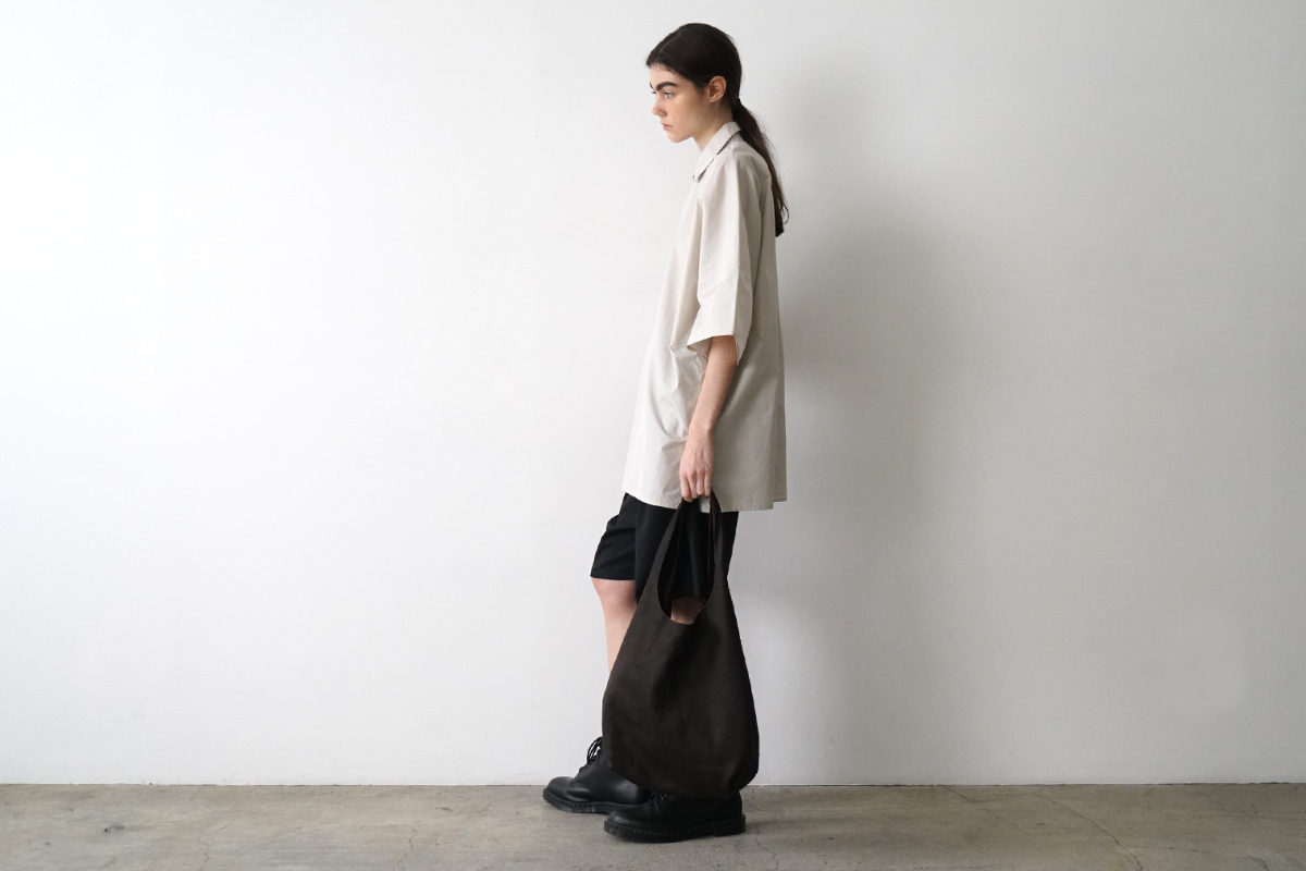VUm PRODUCT B15 sash bag deer leather / dark brown