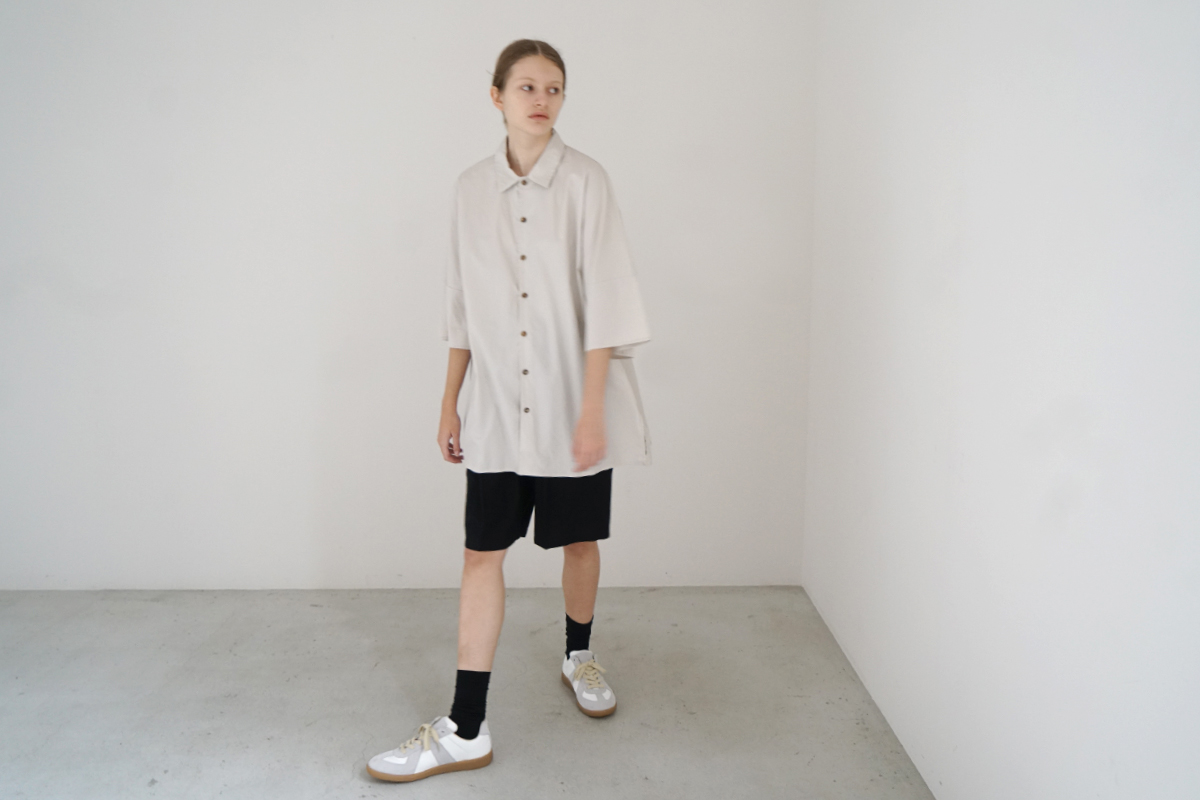 VUm dolman shirt finx cotton OFF BEIGE styling 01