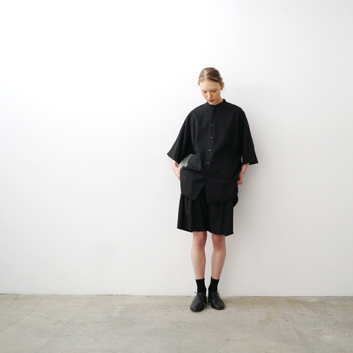 VUm stand collar dolman shirt washable wool BLACK styling 02
