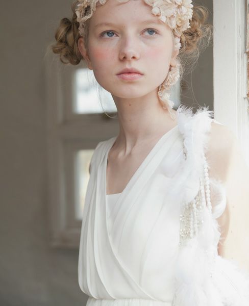 Palm wedding.hoshiアンティークビーズと羽の肩飾り