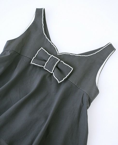 Palm wedding order made.HOSHI オーガニックコットンペプラムブラックドレス