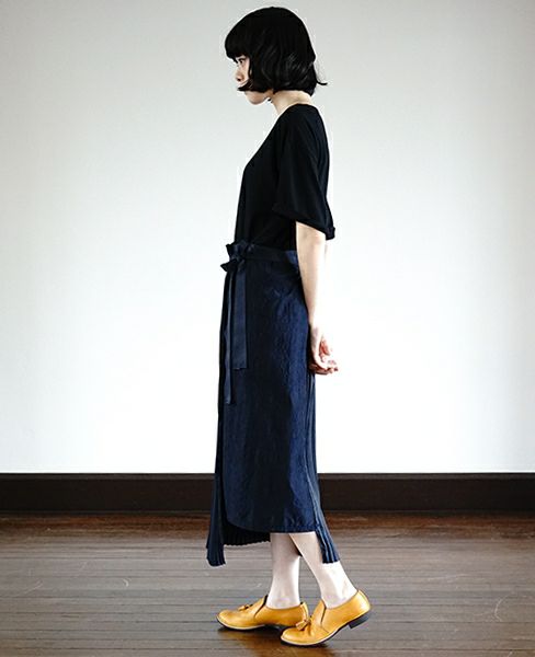 ohta.navy wrapskirt